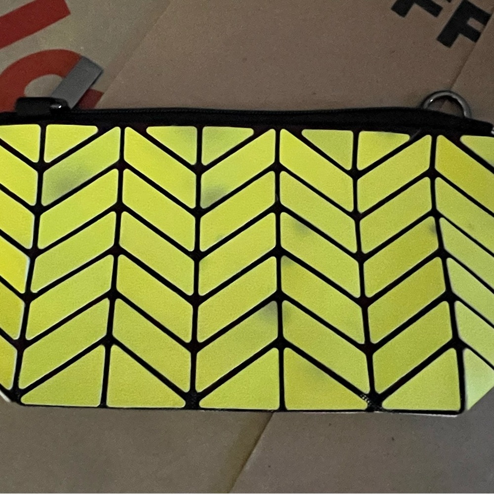 Wristlet - Picture 2 of 6